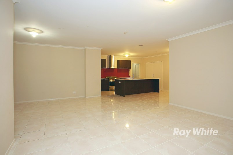 31 Mermaid Grove, LYNDHURST, VIC 3975