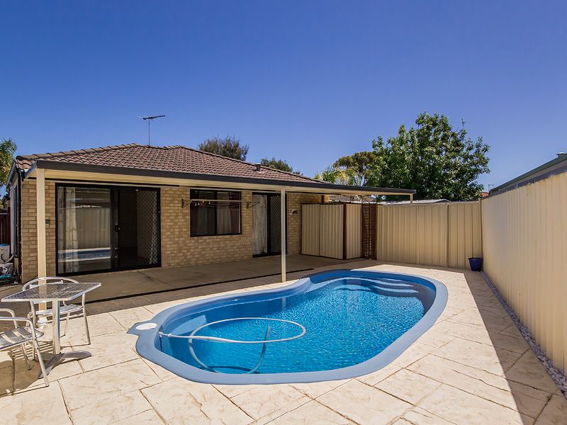 10 Jersey Way, WAIKIKI WA 6169