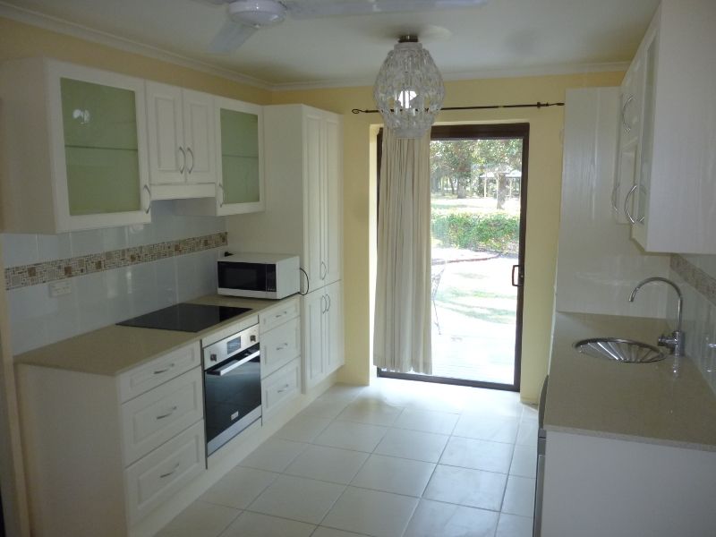 18 Oogar Street, MAROOCHYDORE, QLD 4558