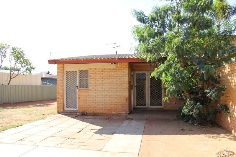1 Sturt Place, SOUTH HEDLAND, WA 6722