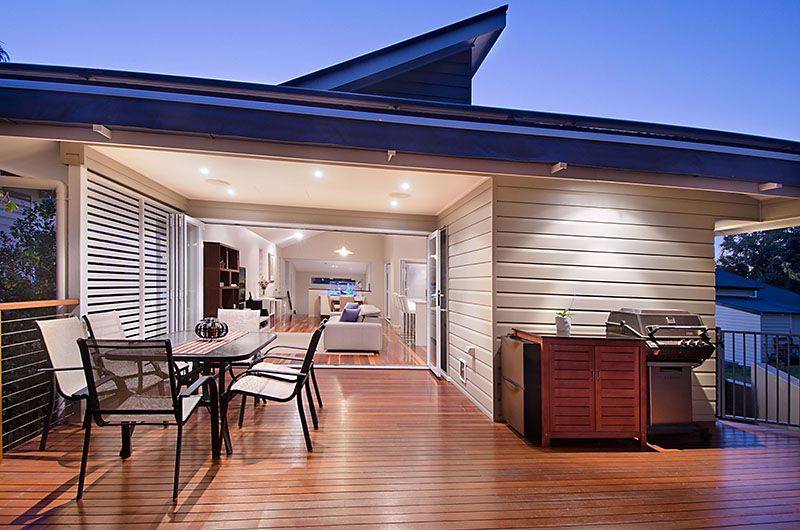 16 Lansdowne Street, NEWMARKET, QLD 4051