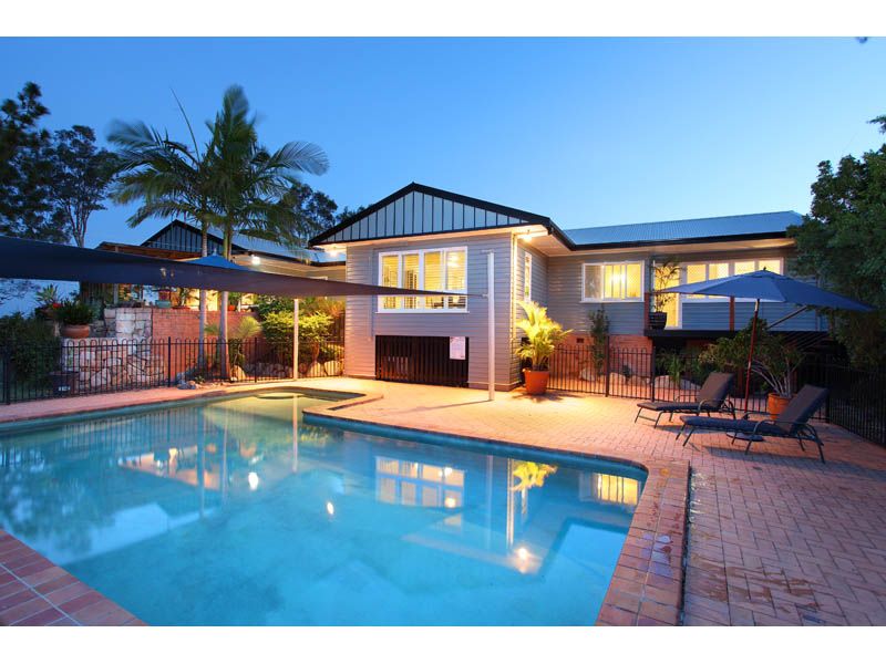 141 Kirby Road, ASPLEY, QLD 4034