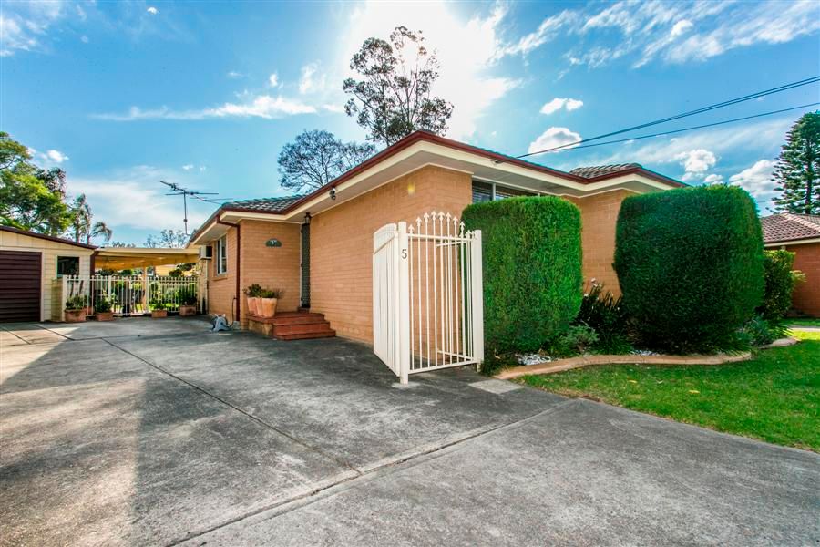 5 Innes Place, WERRINGTON, NSW 2747