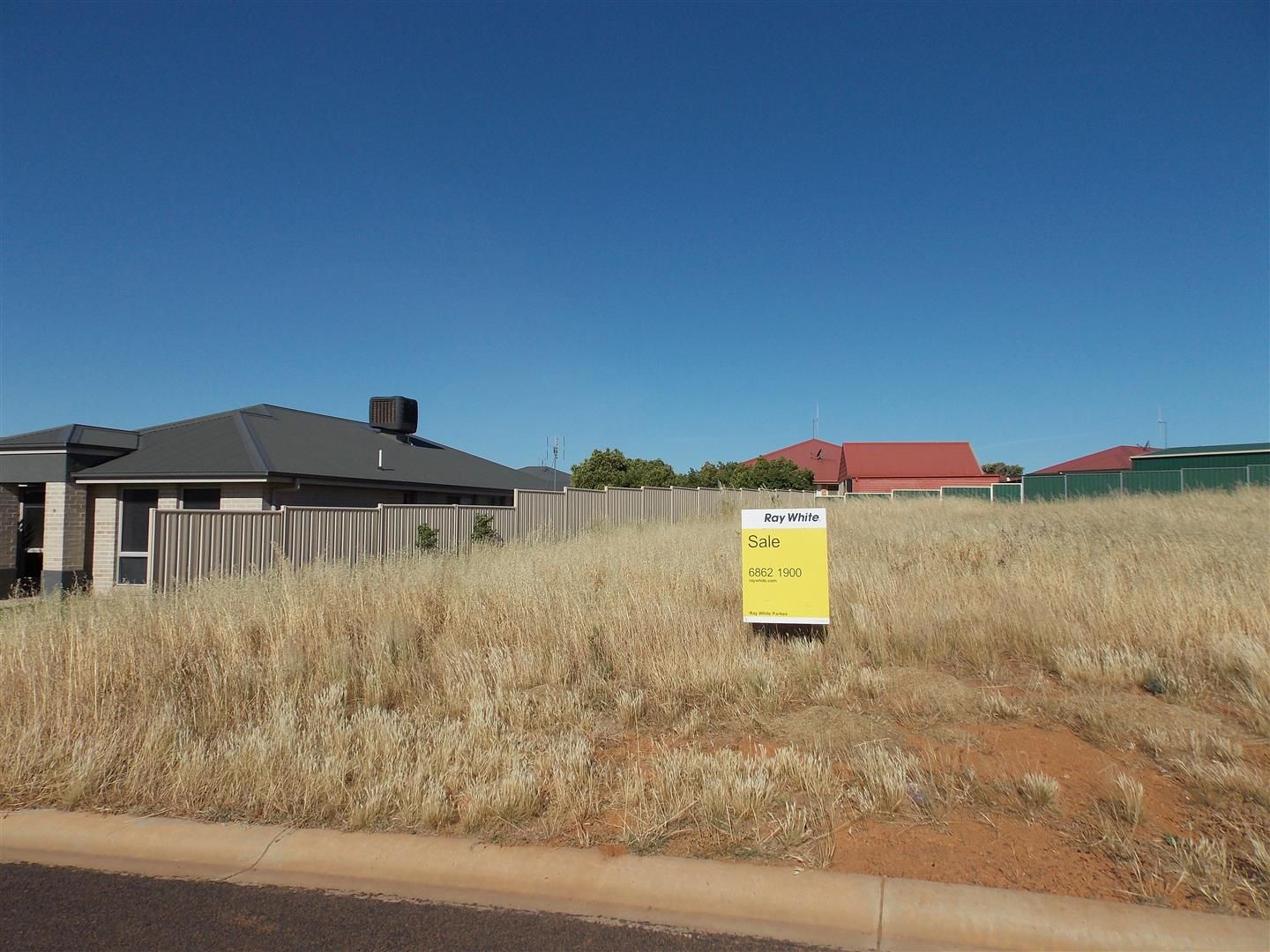 11 Cedar Crescent, Parkes, NSW 2870