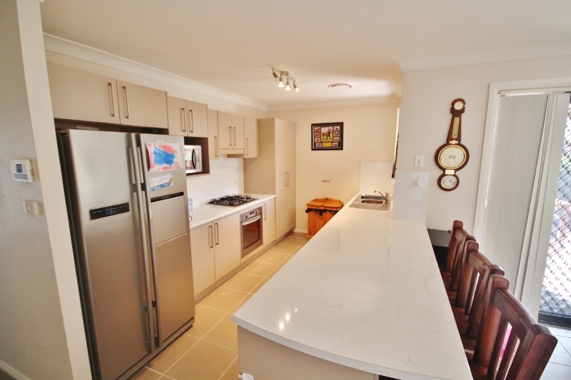 4 Henry Place, YOUNG, NSW 2594
