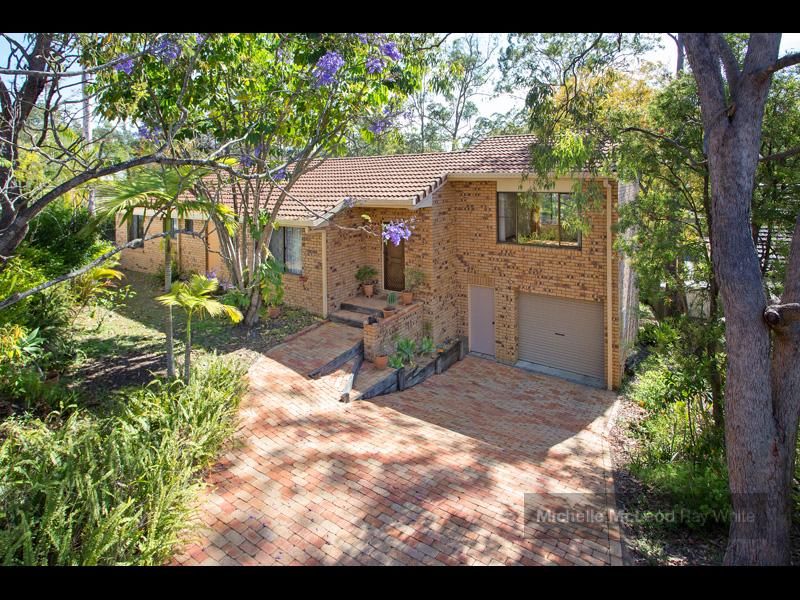 15 Welcome Street, CHAPEL HILL QLD 4069