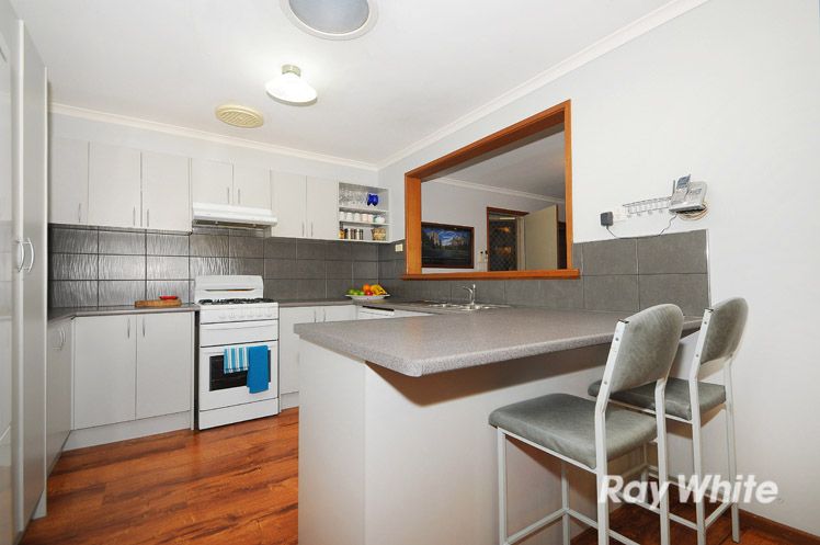 13 Caroline Crescent, CRANBOURNE WEST, VIC 3977