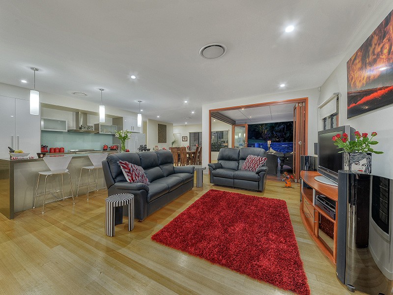 64 Woonga Drive, ASHGROVE, QLD 4060