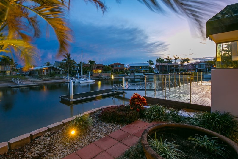 12 Huon Crescent, RUNAWAY BAY, QLD 4216