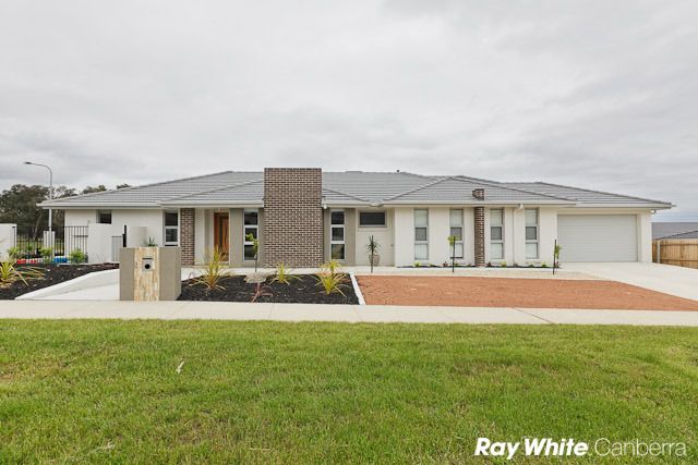 16 Plimsoll Drive, CASEY ACT 2913