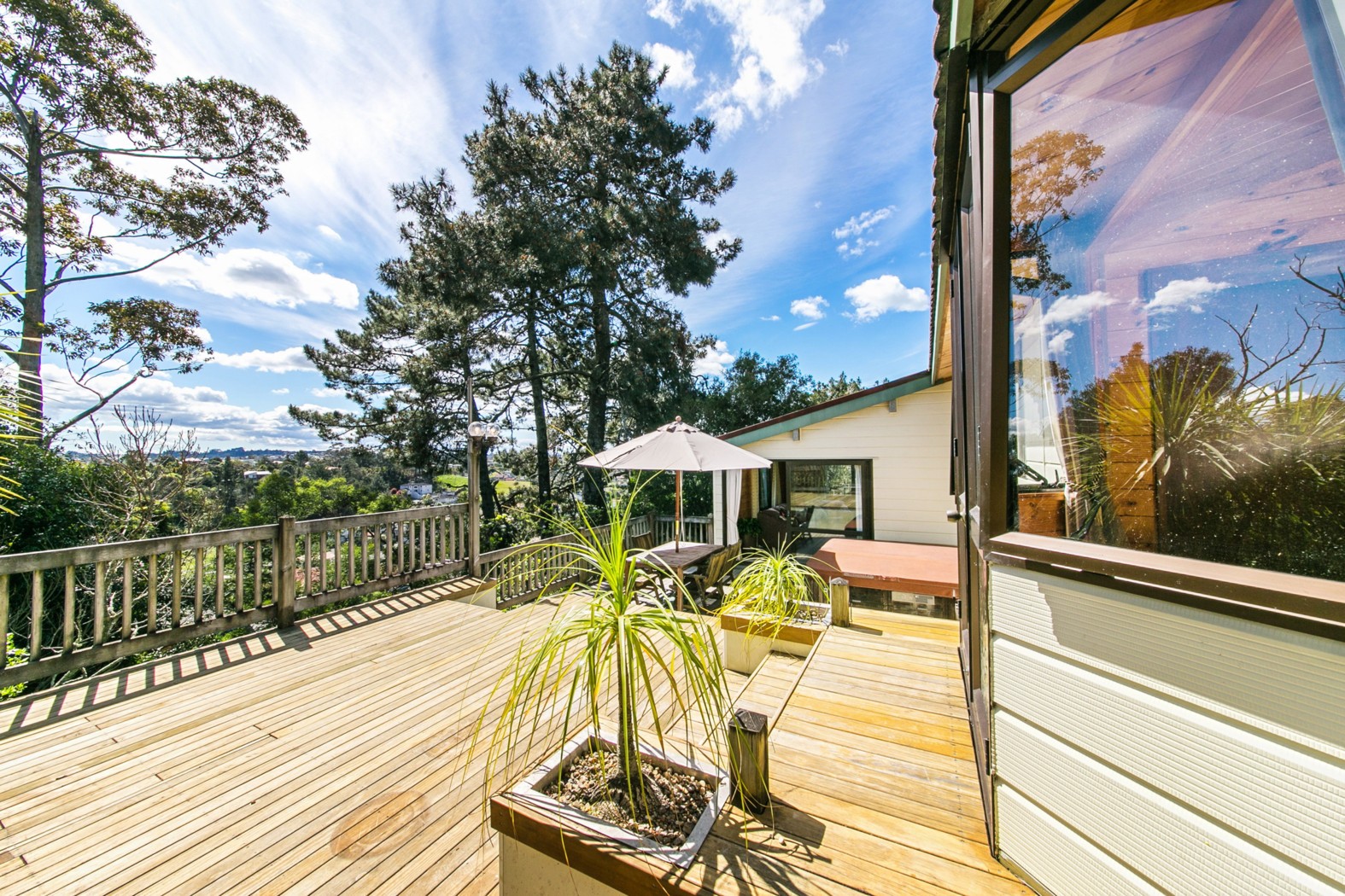 179 Browns Bay Road, BROWNS BAY, North Shore City