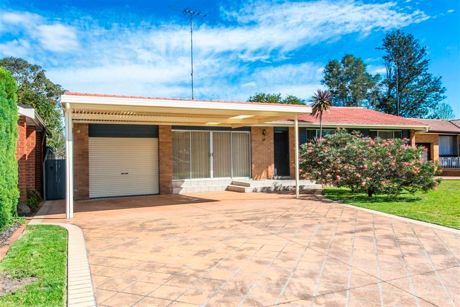 37 hume Crescent, WERRINGTON COUNTY, NSW 2747