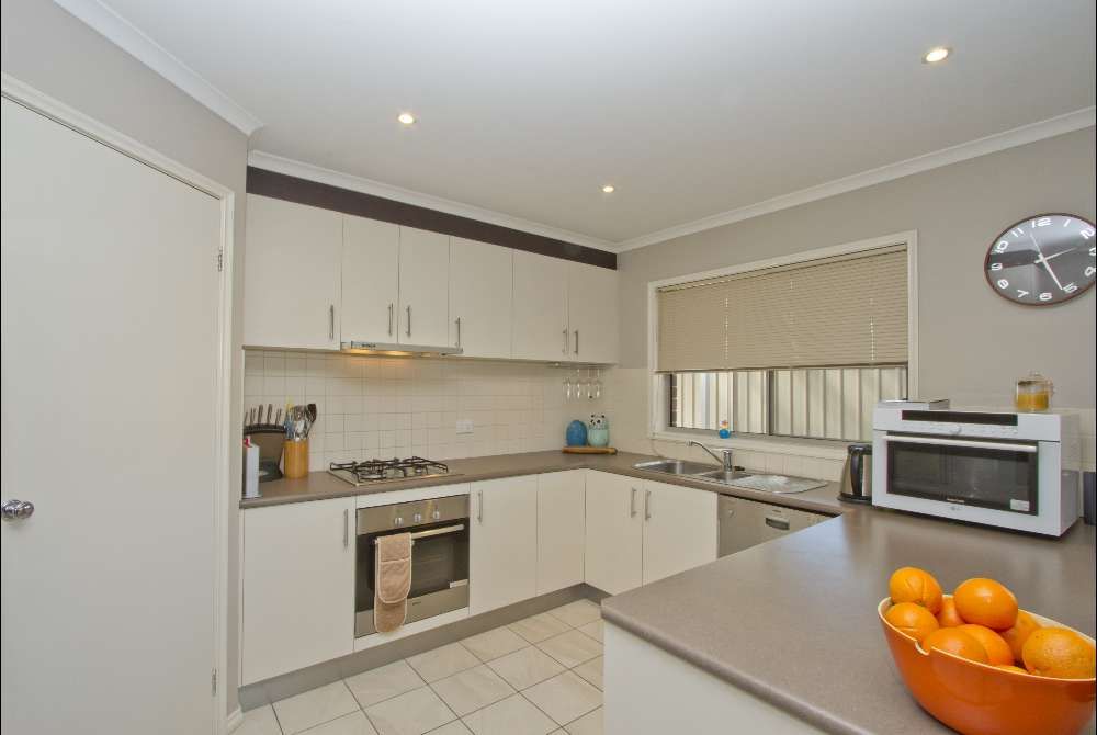 208 Kaitlers Road, LAVINGTON, NSW 2641