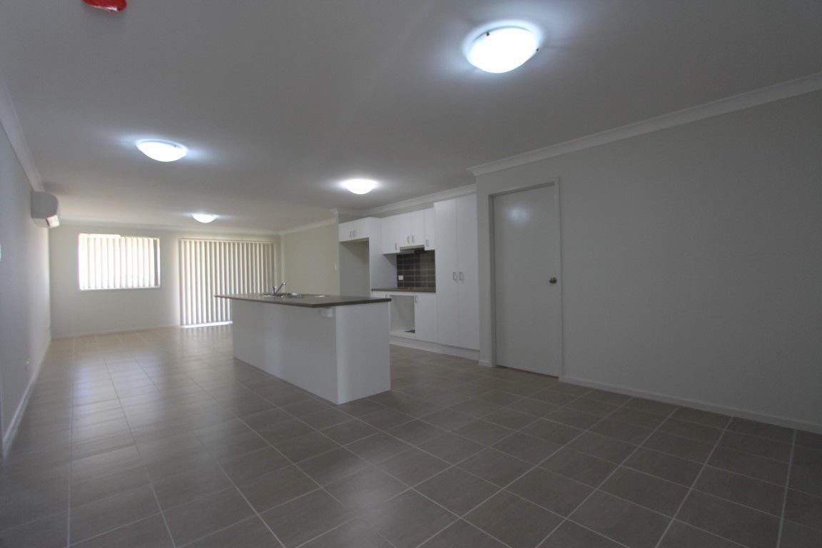 186 Roper Road, BLUE HAVEN, NSW 2262