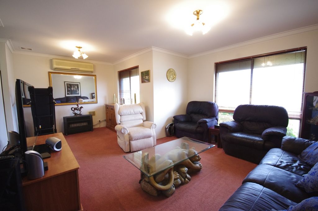 30 Barrallier Circle, MIRRABOOKA, WA 6061