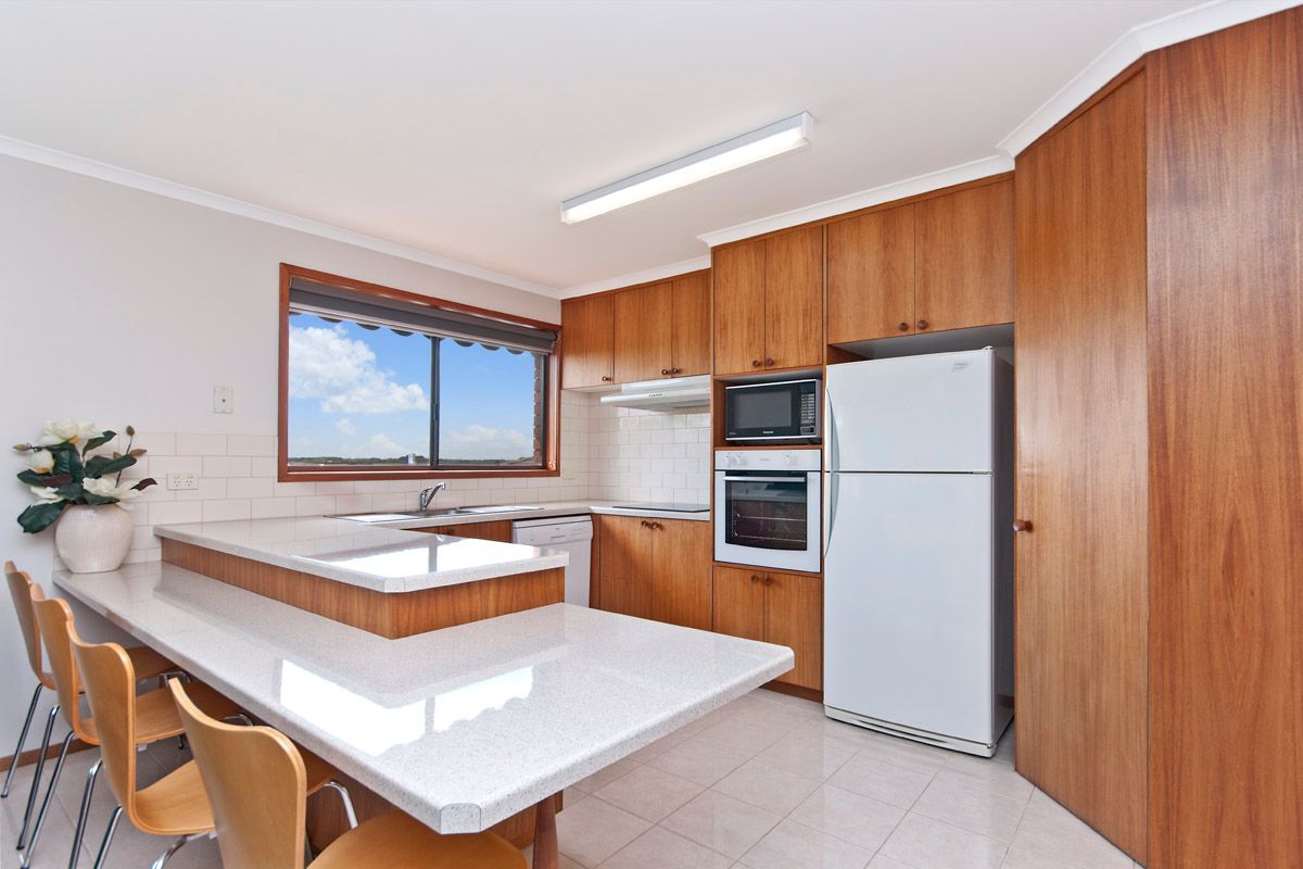 31 Glenview Drive, WARRNAMBOOL, VIC 3280