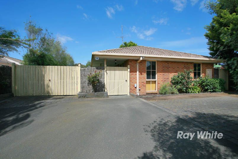 4 Maureen Close, CRANBOURNE WEST, VIC 3977