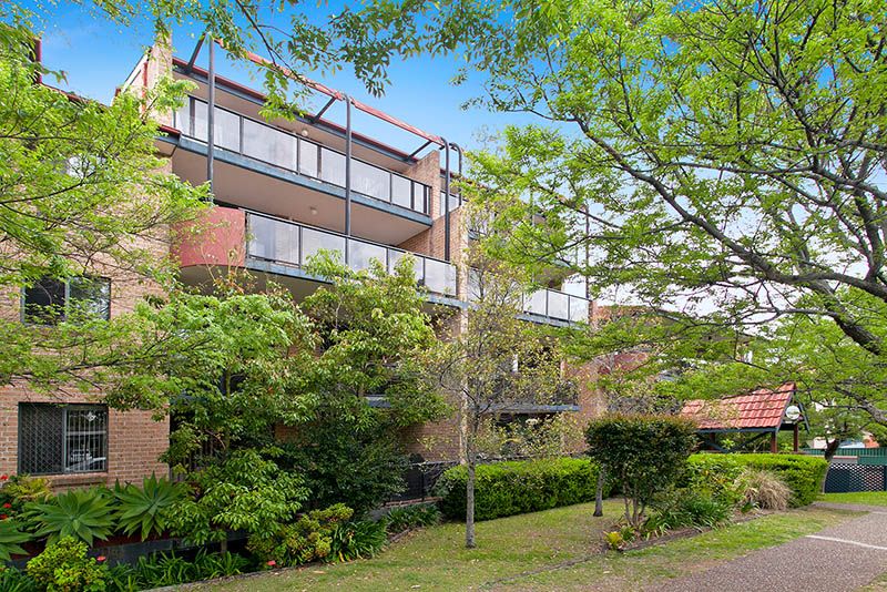 34 Merton Street, SUTHERLAND NSW 2232