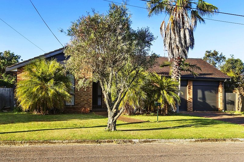 9 Thomas Walker Drive, CHITTAWAY BAY NSW 2261
