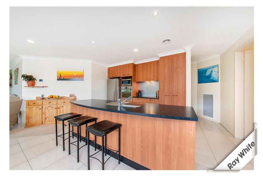 32 Henry Sutton Circuit, DUNLOP, ACT 2615
