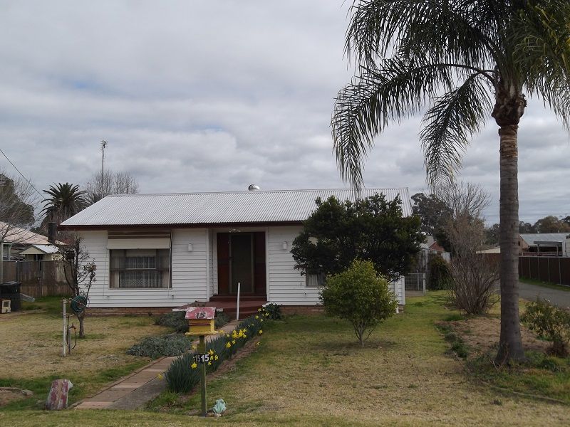 15 Bramall Street, COWRA NSW 2794