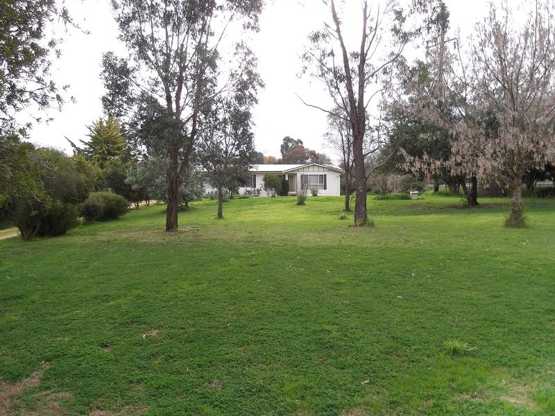 54 Dawson Drive, COWRA NSW 2794