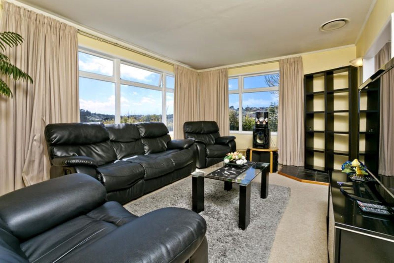 18 Mcphail Street, BIRKDALE, North Shore City