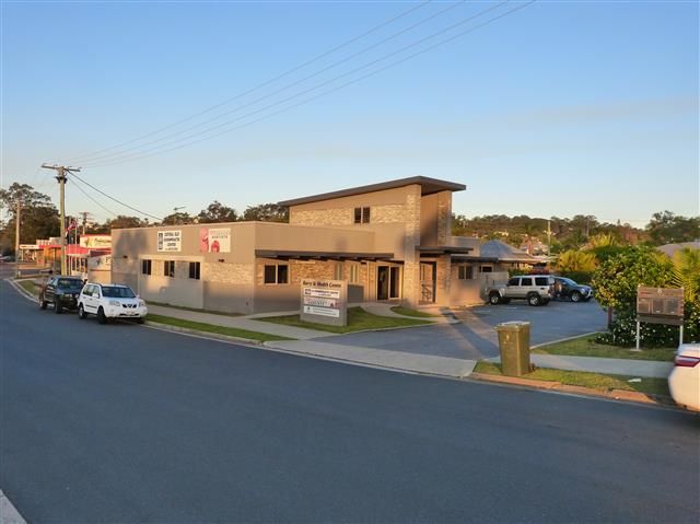 6 Barry Street, WEST GLADSTONE, QLD 4680