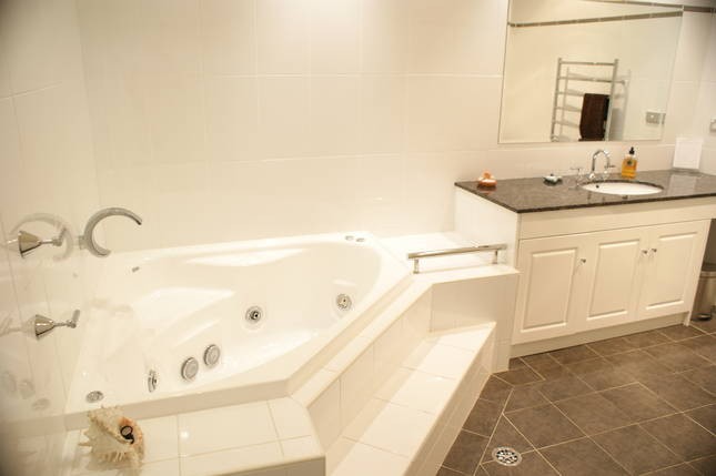 2/57 Mitchell Parade, MOLLYMOOK, NSW 2539