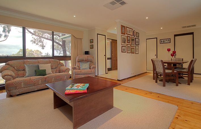 61 Tallow Wood Drive, GREENSBOROUGH, VIC 3088