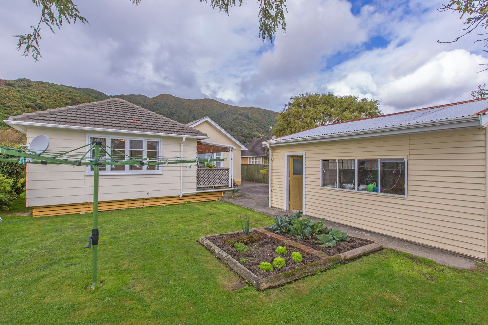 195 Riverside Drive, WATERLOO, Lower Hutt City