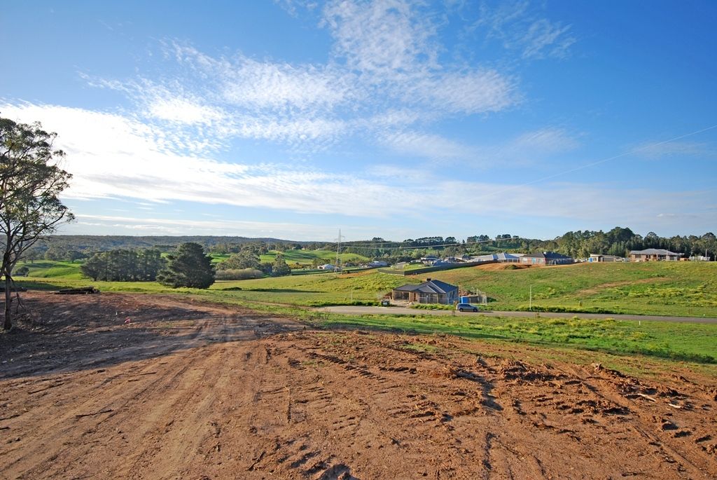 9 (Lot 39) Holmsgarth Court, Brown Hill, VIC 3350