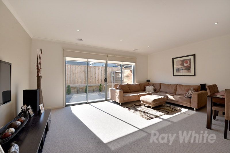 24 Brunton Crescent, MULGRAVE, VIC 3170