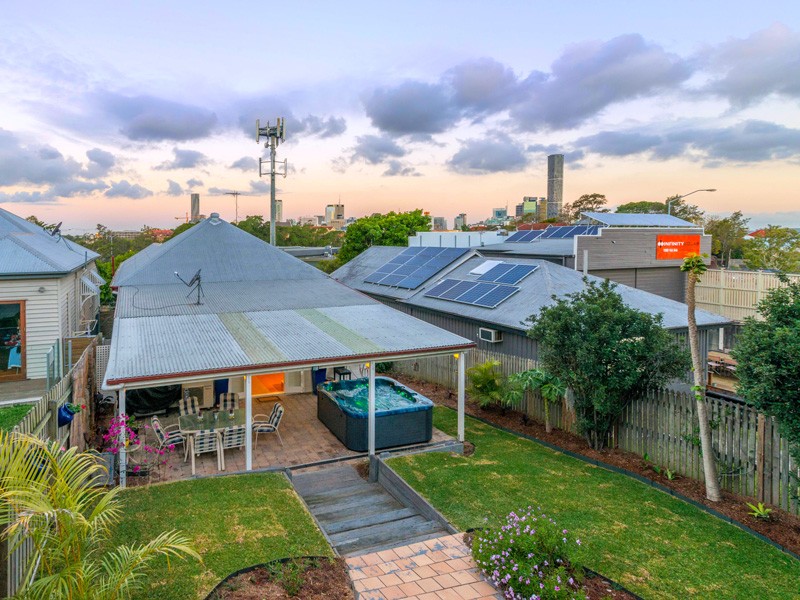 2 Lower Clifton Terrace, RED HILL, QLD 4059