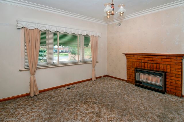 17 Macartney Street, RESERVOIR, VIC 3073
