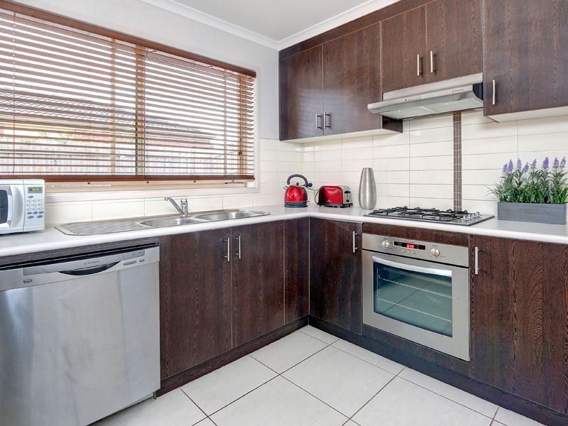18 Forshaw Court, ROSEBUD, VIC 3939