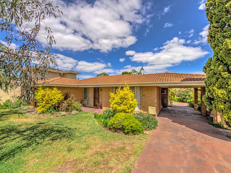 54 Dartford Crescent, MARANGAROO, WA 6064