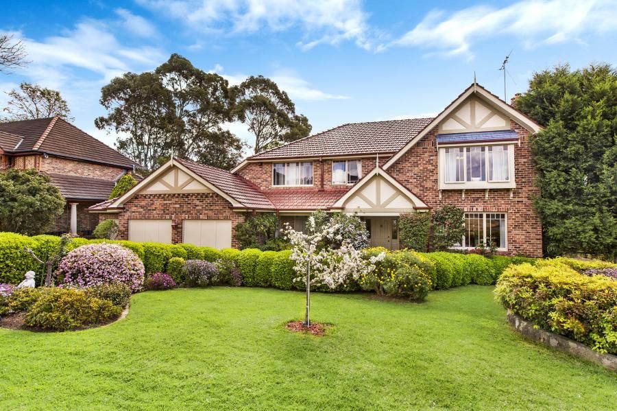 2 Harlech Court, CASTLE HILL NSW 2154