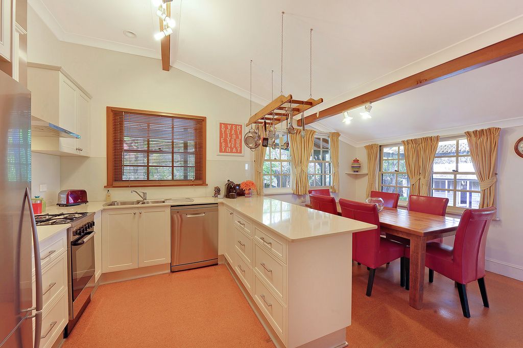 61 Mount Pleasant Avenue, NORMANHURST, NSW 2076