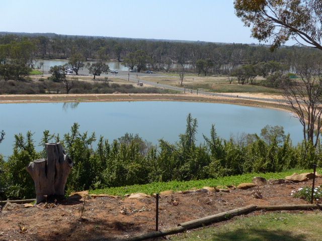 14 Hilltop Drive, LOXTON, SA 5333