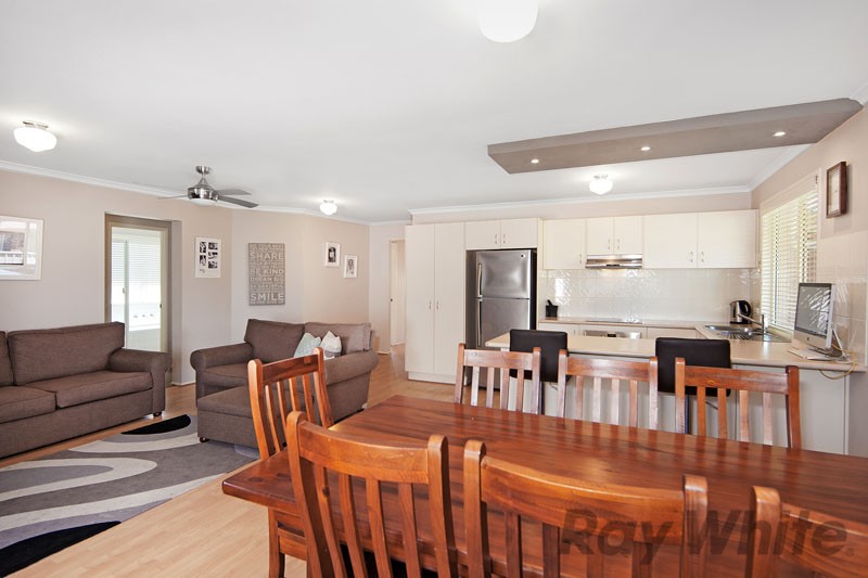 5 Pulaski Court, LAKE MUNMORAH, NSW 2259