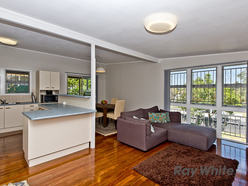 25 Sunbury Street, GEEBUNG, QLD 4034