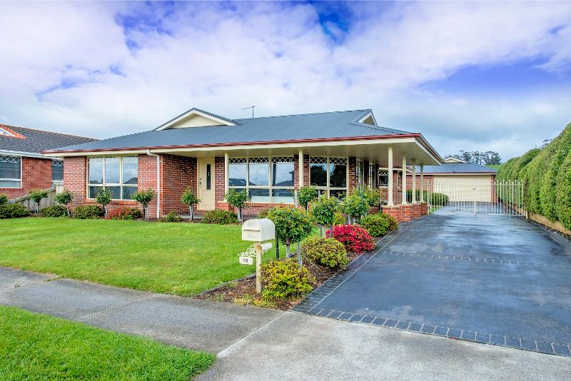 19 Panorama Crescent, COOEE TAS 7320