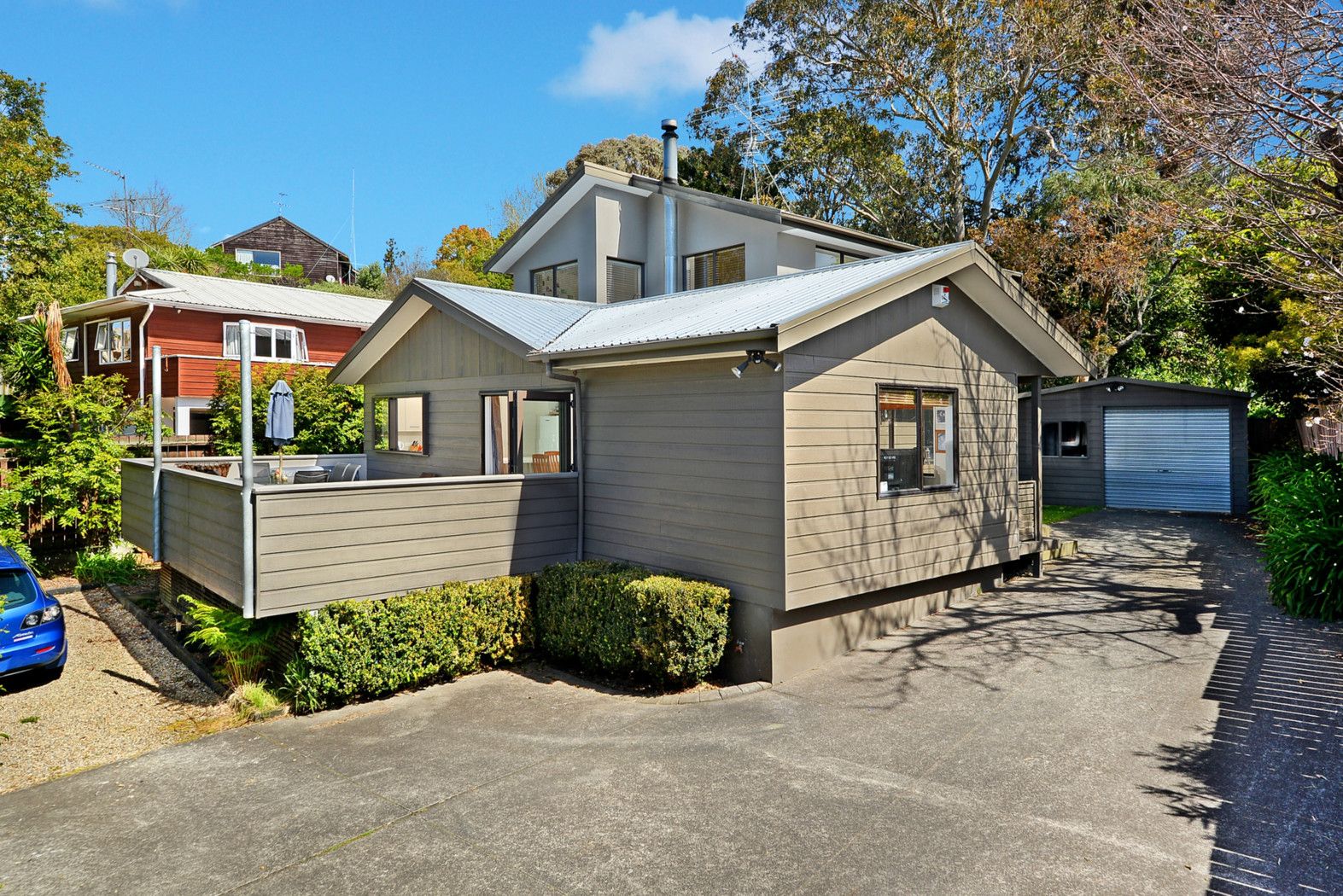 1B Hatherlow Street, GLENFIELD, North Shore City