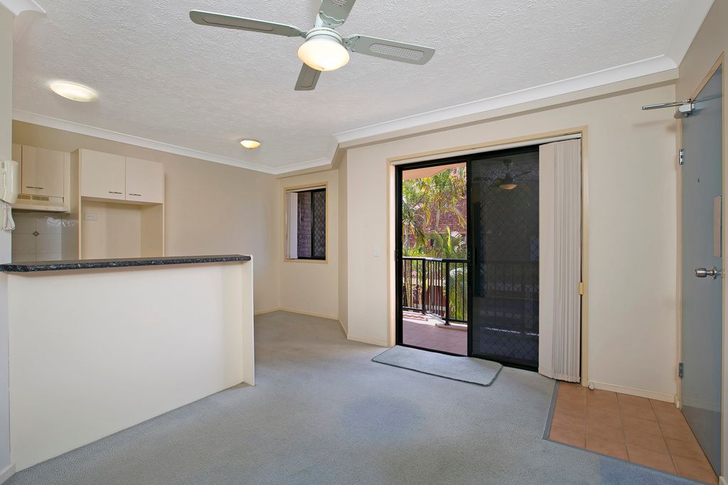 8/56 Bauer Street, SOUTHPORT, QLD 4215