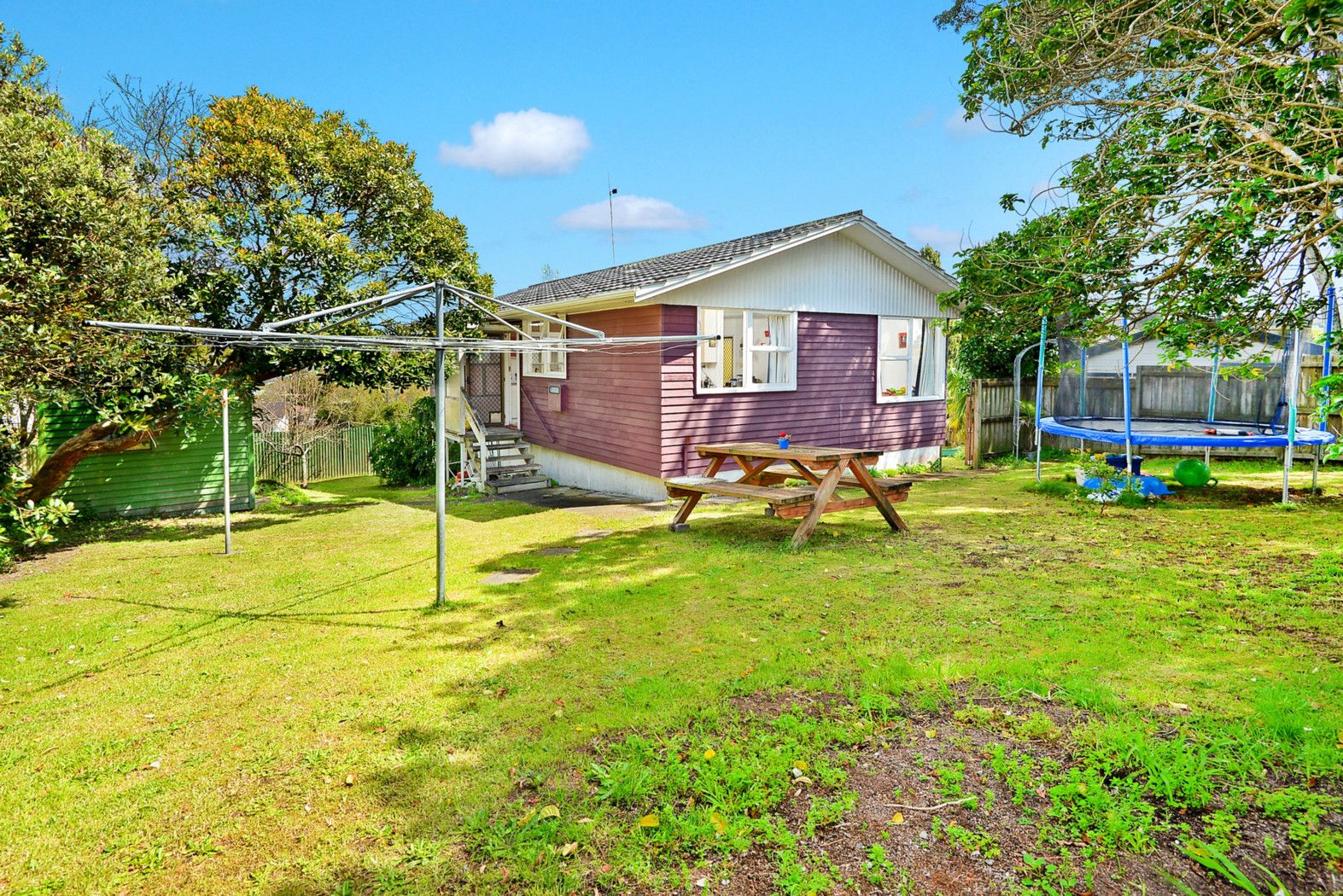 276 A Wairau Road, GLENFIELD, North Shore City