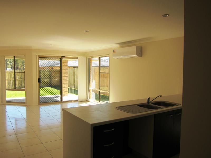 13 Pimpama Rivers Drive, ORMEAU, QLD 4208