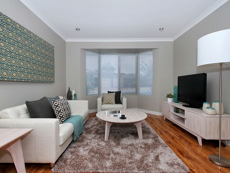 4 Yorn Circuit, BEELIAR WA 6164