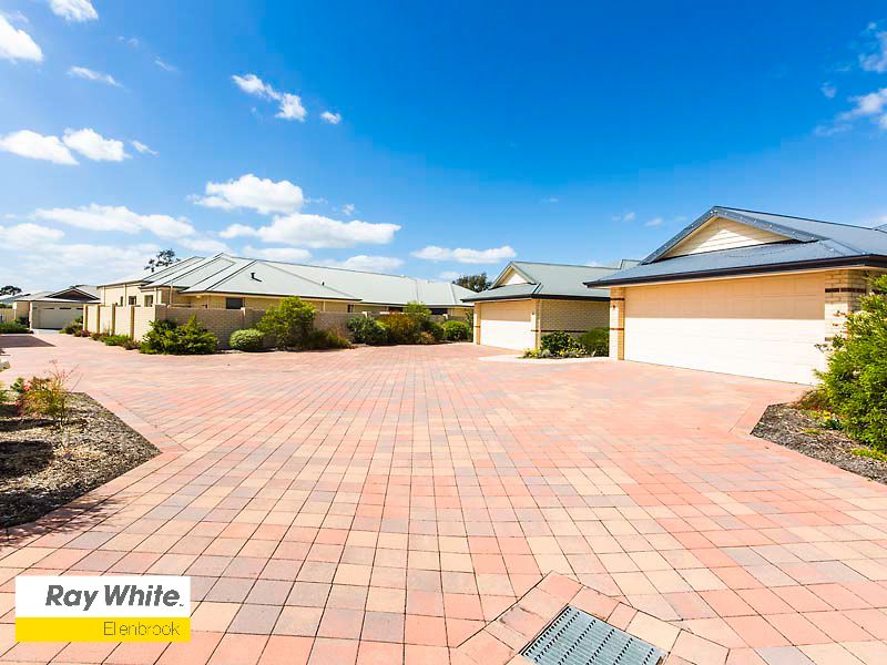 8b Barnfield Drive, ELLENBROOK WA 6069