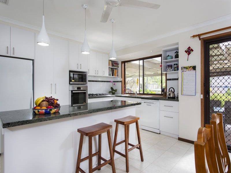 82 St Killian Street, WHITE HILLS, VIC 3550